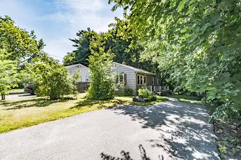 15 Arlington Ave, Westbrook, ME 04092