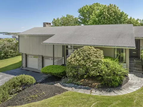 28 Bay Rd, South Portland, ME 04106