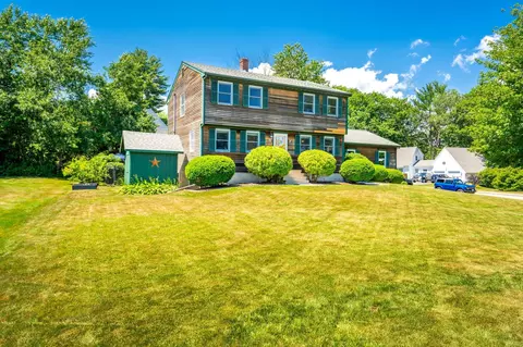 32 Village Ln, Biddeford, ME 04005