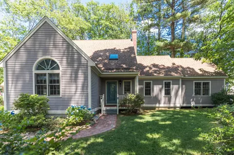3 Linden Ln, York, ME 03909