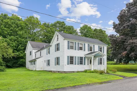 16 Smith St, Harrison, ME 04040