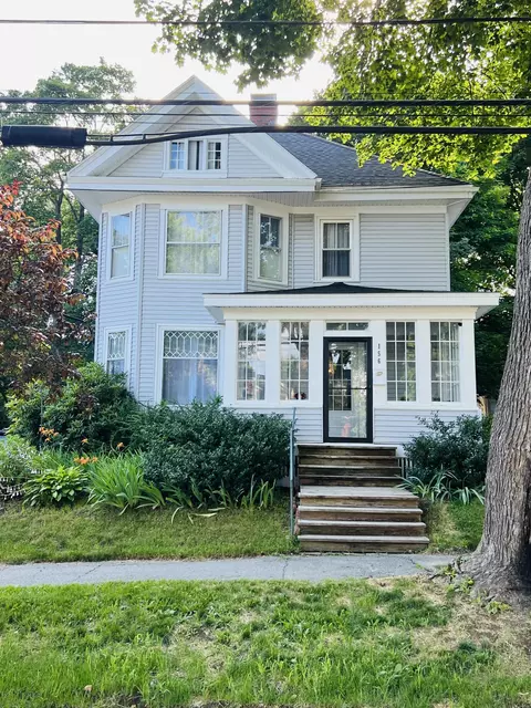 156 Maple St, Bangor, ME 04401