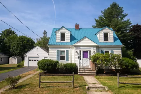 118 Keswick Rd, South Portland, ME 04106