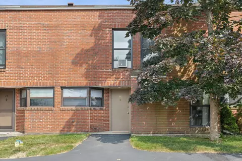 20 Juniper Ln #29, Westbrook, ME 04092