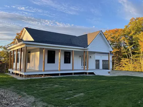 28 Priscilla Ln, Acton, ME 04001