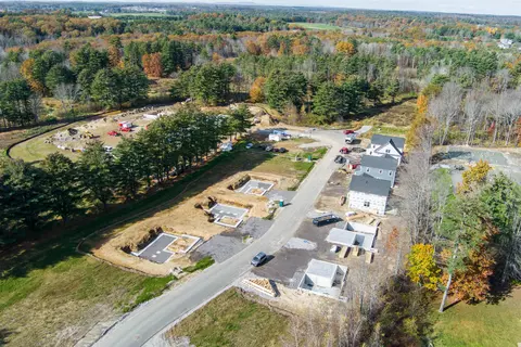22 Nicklaus Ln, Westbrook, ME 04092