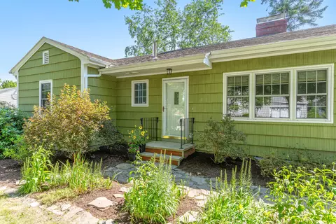 13 Brookside Rd, Portland, ME 04103