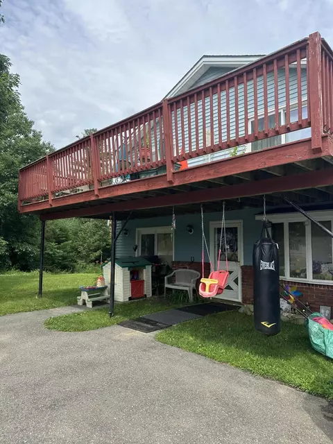 1449 Cross Hill Rd, Vassalboro, ME 04989