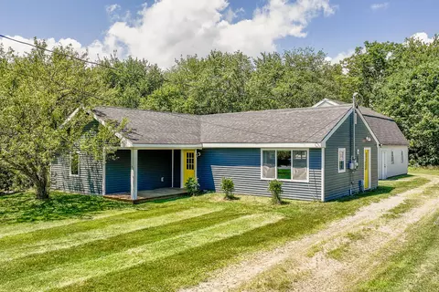42 Back Searsport Rd, Belfast, ME 04915