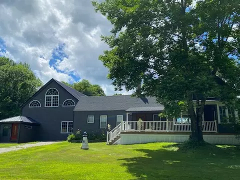 26 Leeds Junction Rd, Wales, ME 04280