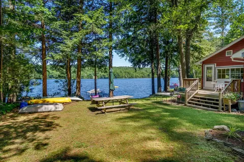 48 Upper Narrows Ln, Winthrop, ME 04364