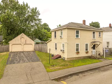 48 Myrtle St, Westbrook, ME 04092