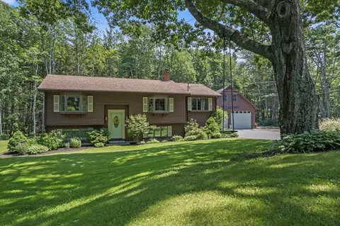 101 Eastern Ave, Boothbay Harbor, ME 04538