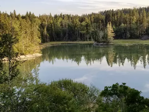 241 Wharf Quarry Rd, Vinalhaven, ME 04863