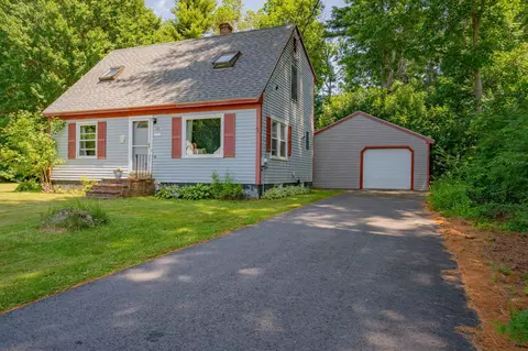 10 Prince St, Cumberland, ME 04021