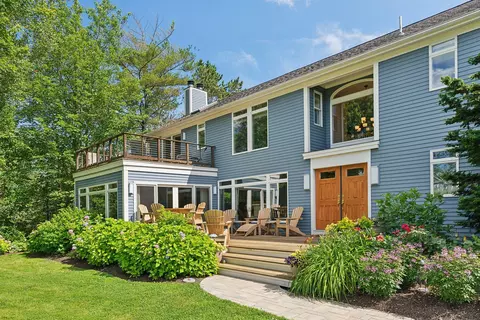 51 Bayberry Ave, Kennebunk, ME 04043