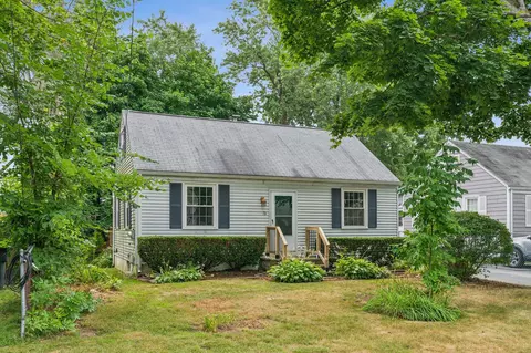 73 E Kidder St, Portland, ME 04103