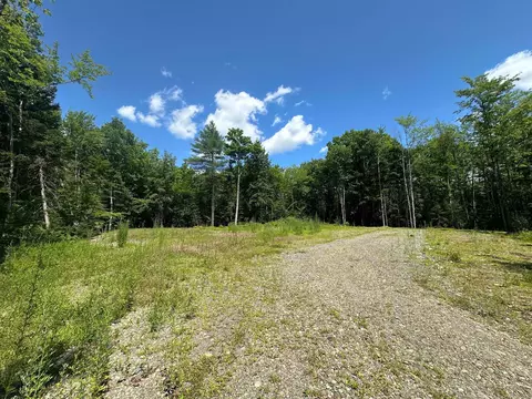 195-197 Poplar St, Old Town, ME 04468