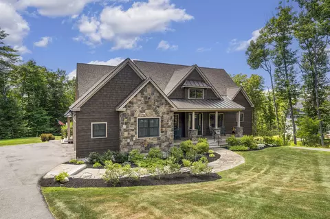 12 Rogers Trl, Falmouth, ME 04105