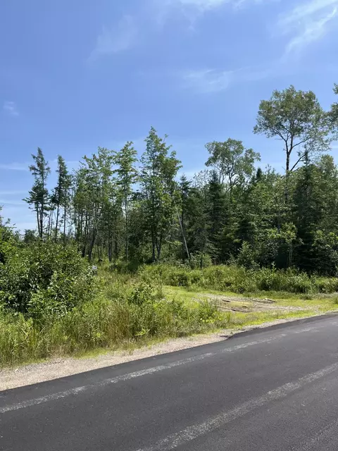 M11l27 Upper Cross Road, Pembroke, ME 04666