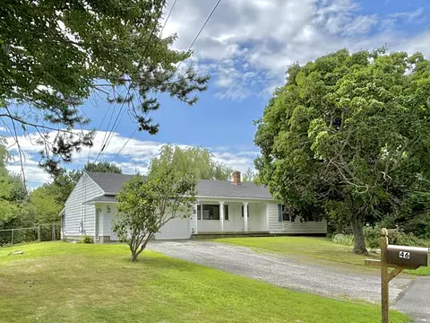 46 Brentwood Ave, Bangor, ME 04401