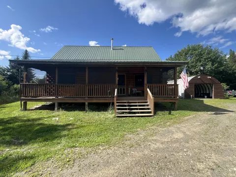 33 Bradstreet Rd, Parkman, ME 04443