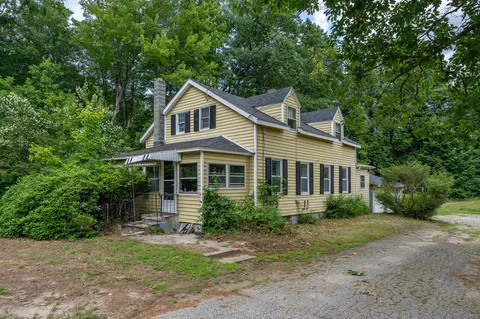 76 Mechanic Falls Rd, Poland, ME 04274