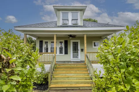 567 Sawyer St, South Portland, ME 04106