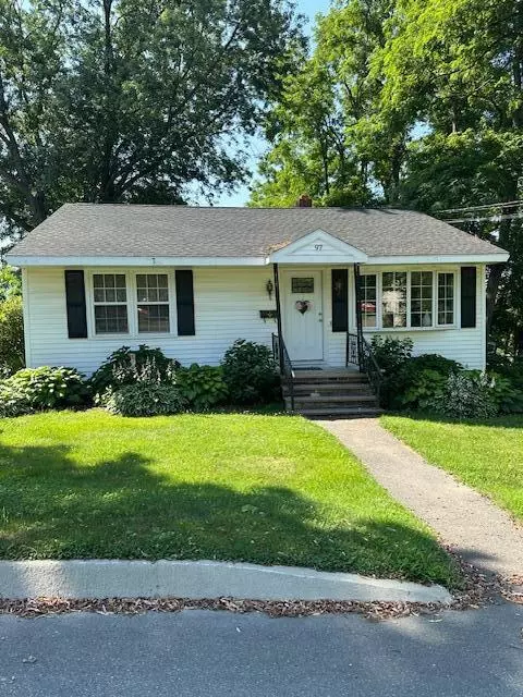 97 Bill St, Bangor, ME 04401