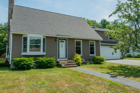 305 Palmer Ave, Portland, ME 04103