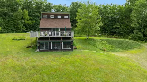 8 Neal Ln, Monmouth, ME 04259