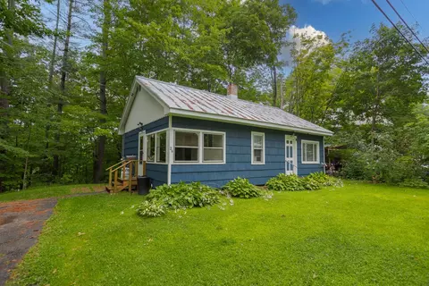 26 Mount Pleasant Ave, Skowhegan, ME 04976