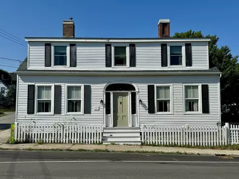 45 Washington St, Eastport, ME 04631