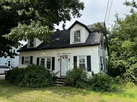 837 Union St, Bangor, ME 04401