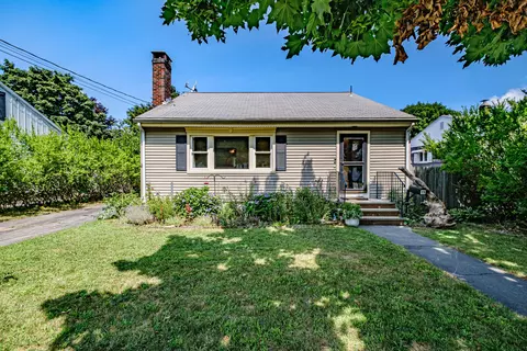 15 Williston Rd, South Portland, ME 04106