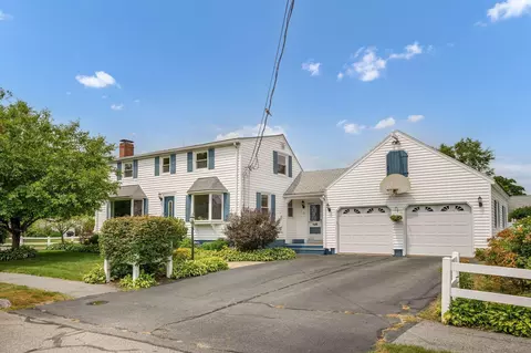 65 Constitution Dr, Westbrook, ME 04092