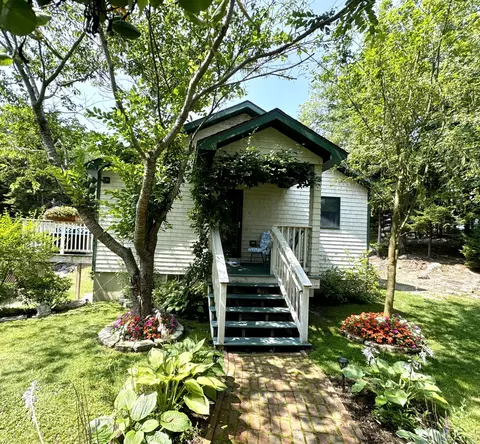 121 Northern Neck Rd, Mount Desert, ME 04660