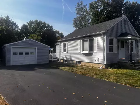 152 E Commonwealth Dr, Portland, ME 04103