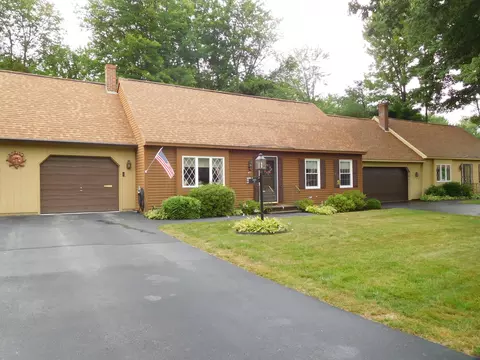 47 Old Carriage Rd #31, Auburn, ME 04210