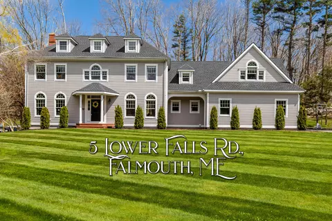 5 Lower Falls Rd, Falmouth, ME 04105