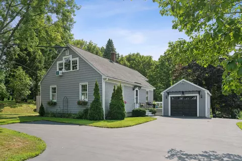 157 Lafayette St, Yarmouth, ME 04096