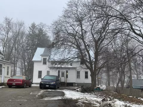 10-12 14 16 Summit St, Fairfield, ME 04937