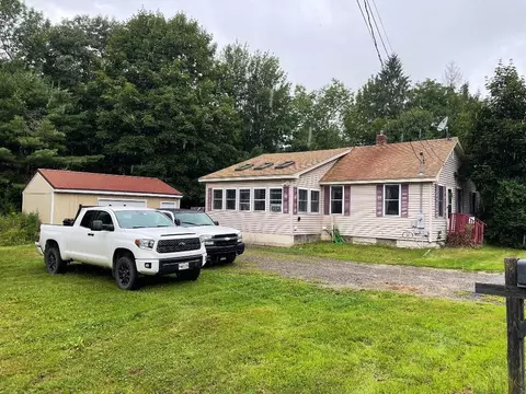 986 Kenduskeag Ave, Bangor, ME 04401