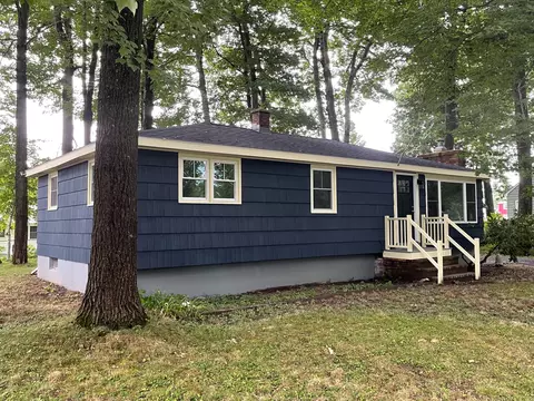 16 Independence Dr, Westbrook, ME 04092