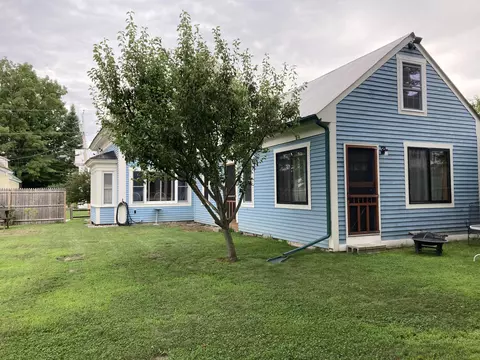 11 Mechanic St, Bridgton, ME 04009