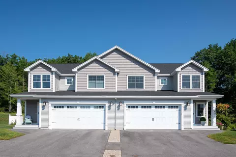 9 Tuscan Way # 2, Falmouth, ME 04105