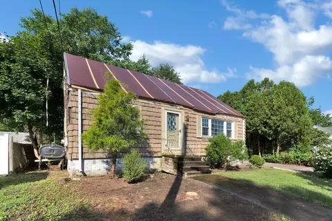 12 Sara Ln, Portland, ME 04103