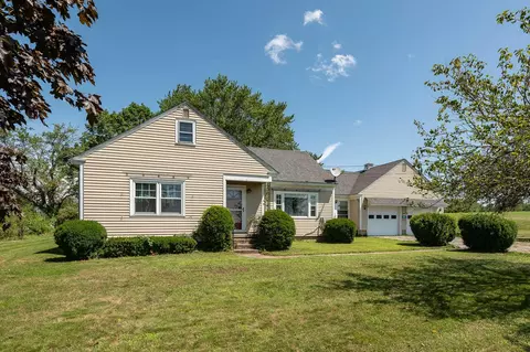 565 Foxes Ridge Rd, Acton, ME 04001