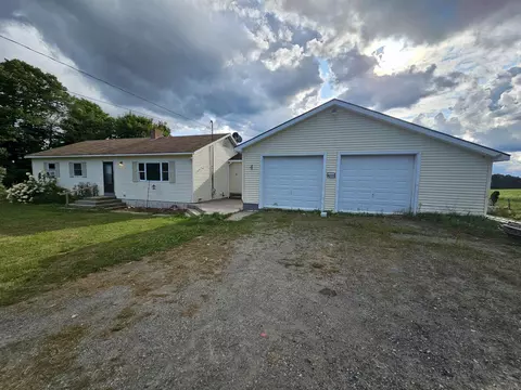 179 Eaton Mountain Rd, Skowhegan, ME 04976