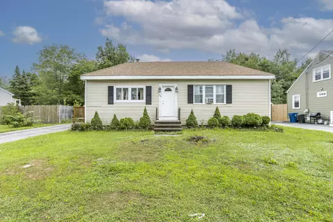 134 Belfort St, Portland, ME 04103